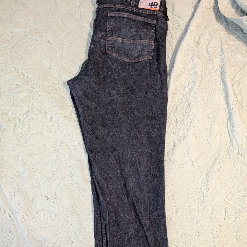 Duluth Trading Co Gray Label with Orange Size Tab